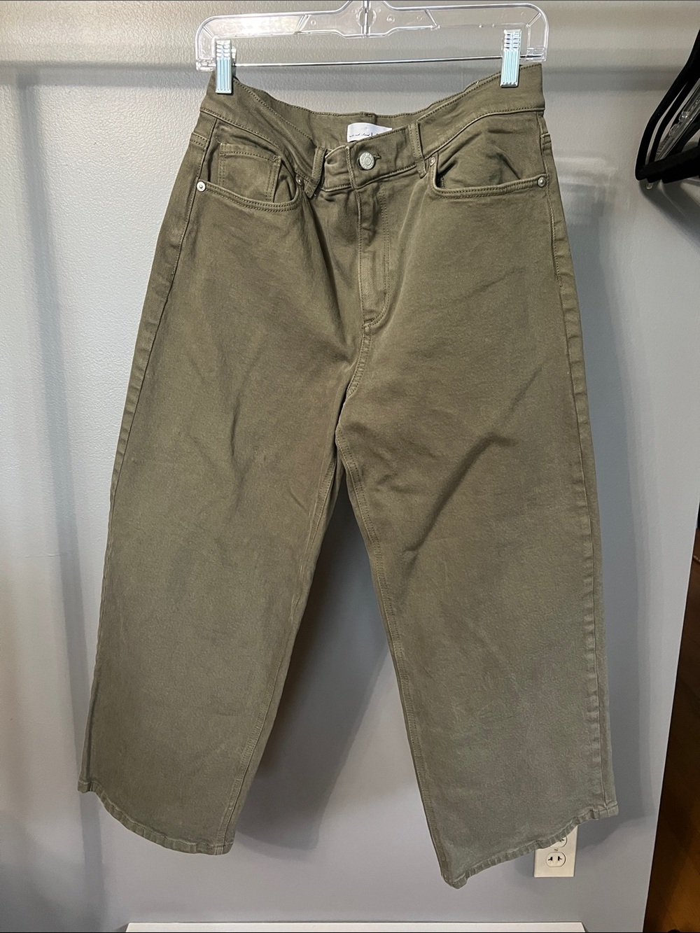 Women’s Olive Green Wide-Leg Ankle Jeans